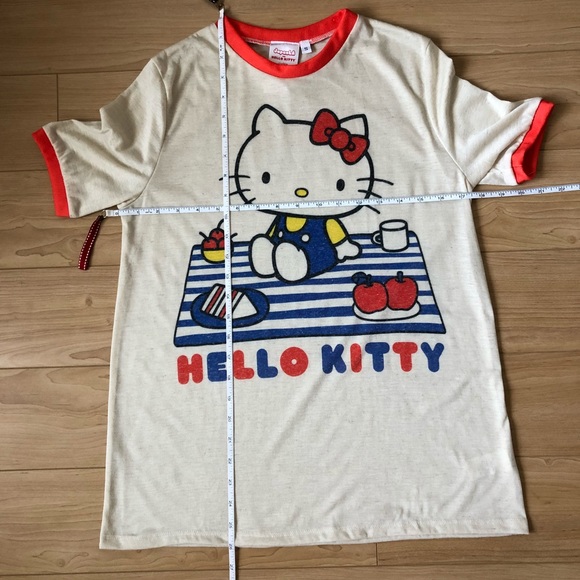 Japan LA for Hello Kitty Sanrio Tee Sz Sma… - Picture 8 of 8